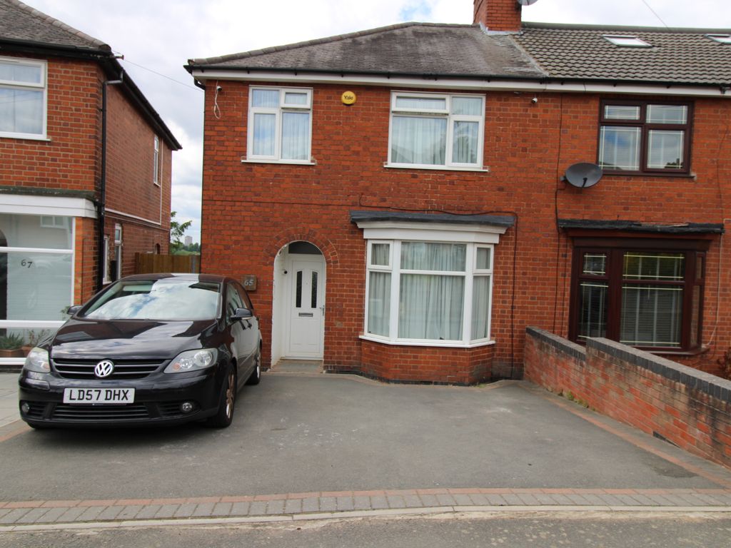 The Circle, Leicester LE5  