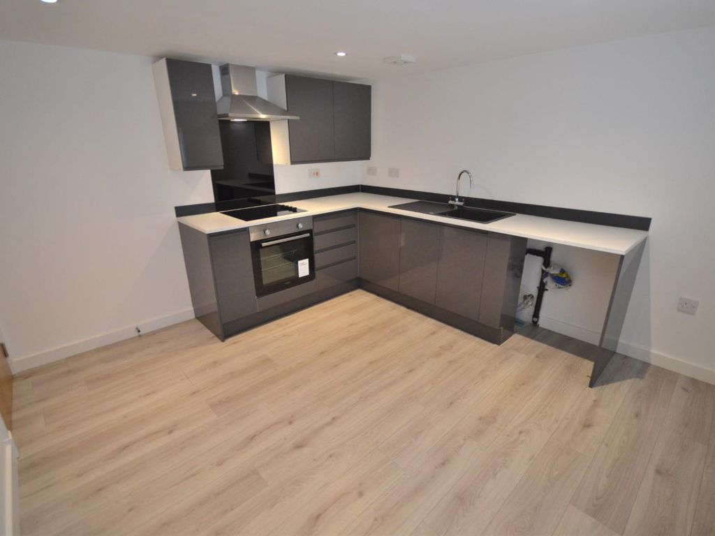 1 bed flat to rent in Water Street, Radcliffe, Manchester M26, £650 pcm