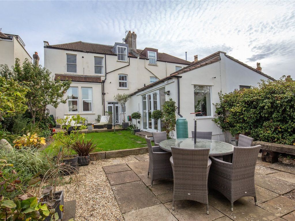 3 bed flat for sale in Henleaze Road, Bristol BS9, £750,000 Zoopla
