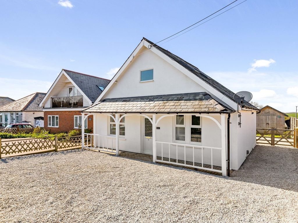 2 bed detached bungalow for sale in New Dover Road, CapelLeFerne