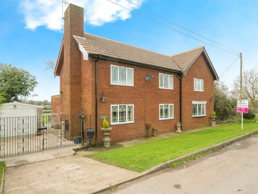 4 bed detached house for sale in Middlebridge Road, GringleyOnThe