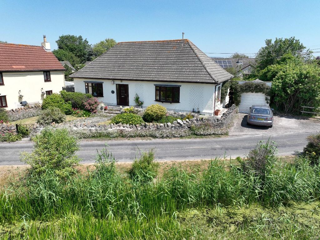 2 bed property for sale in South Road, Lympsham, WestonSuperMare BS24