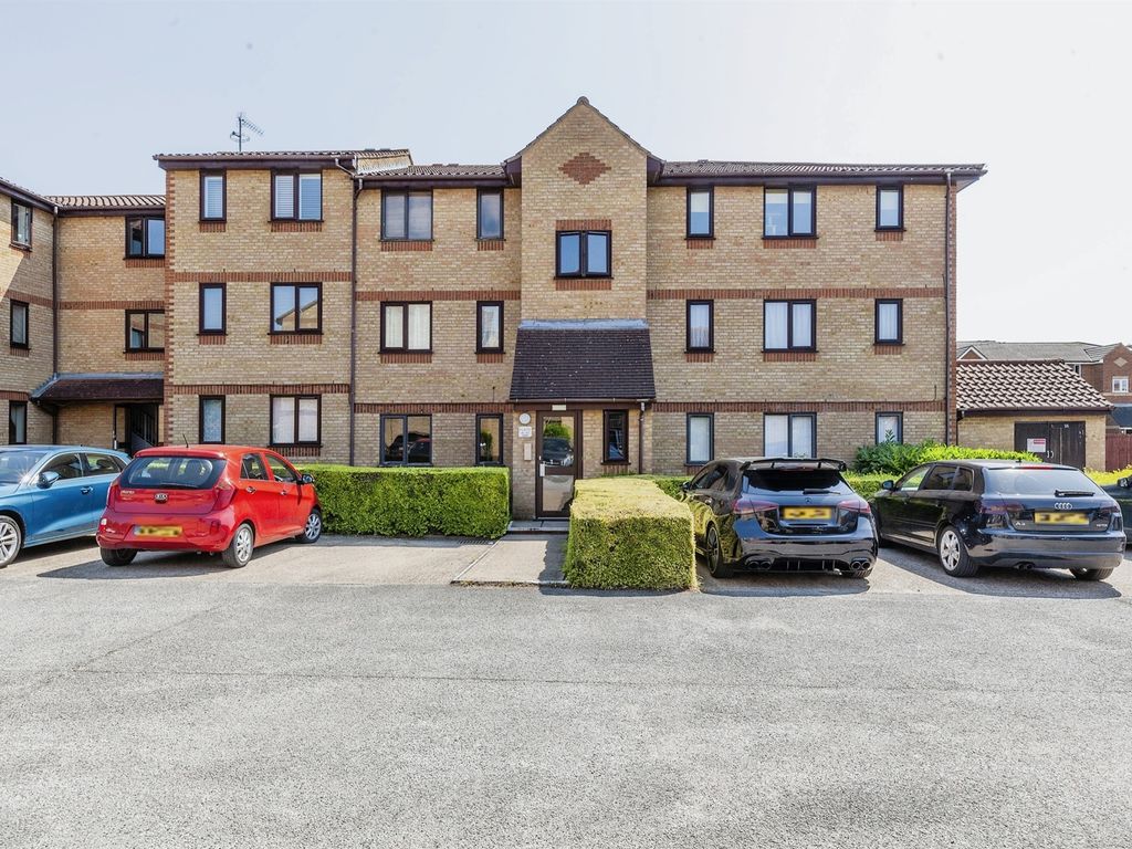 1 bed flat for sale in Lowestoft Drive, Burnham, Slough SL1 Zoopla