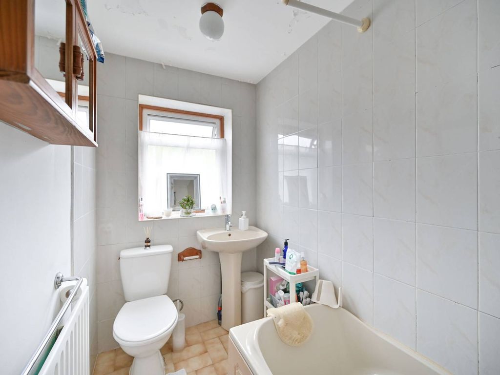 2 bed semidetached house for sale in Northcote Road, New Malden KT3