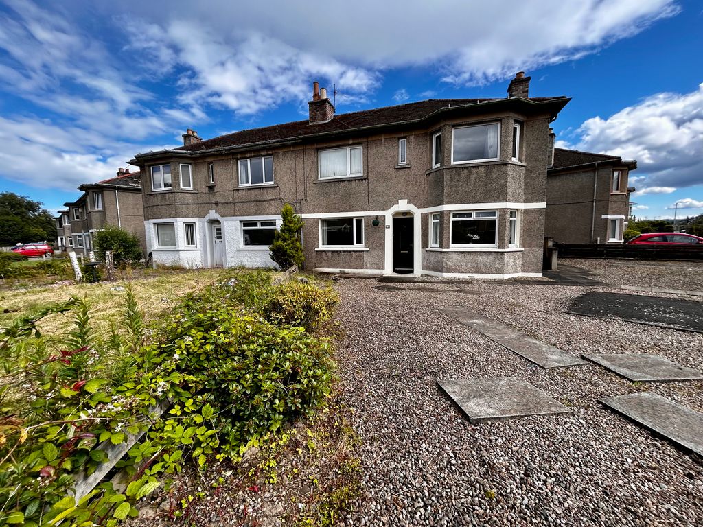 2 bed flat for sale in Balhousie Street, Perth PH1, £135,000 Zoopla