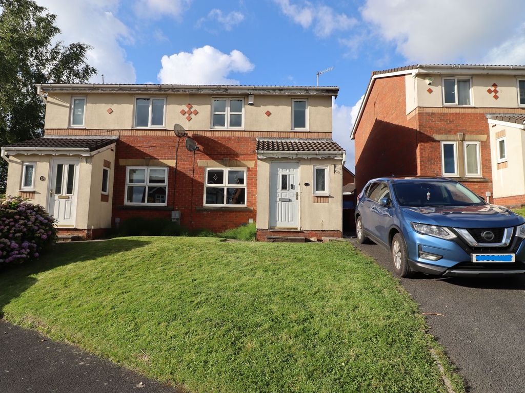 3 bed semidetached house to rent in Delphinium Way, Lower Darwen