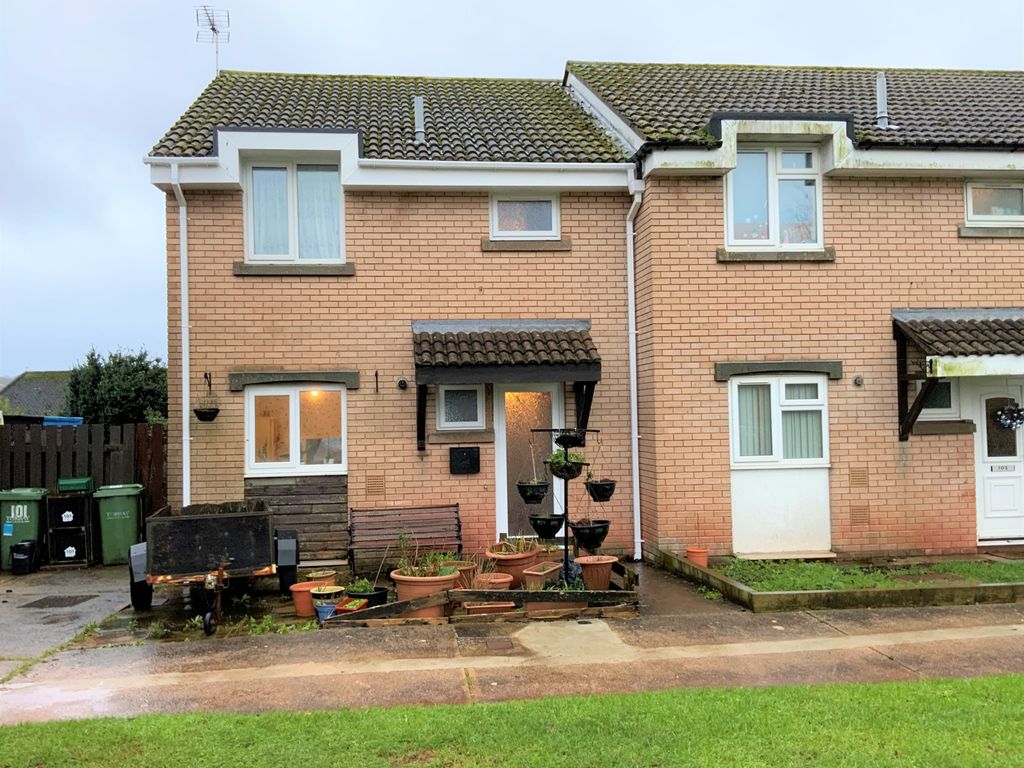 3 bed end terrace house for sale in Queen Elizabeth Drive, Paignton TQ3