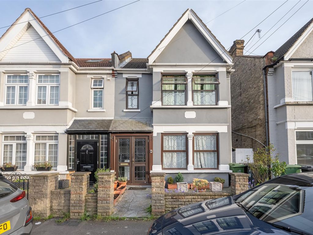 3 bed semidetached house for sale in Westward Road, London E4 Zoopla