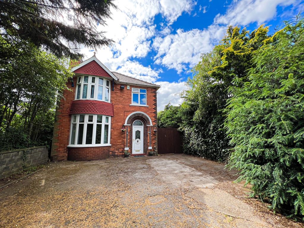 3 bed detached house to rent in Messingham Road, Bottesford, Scunthorpe