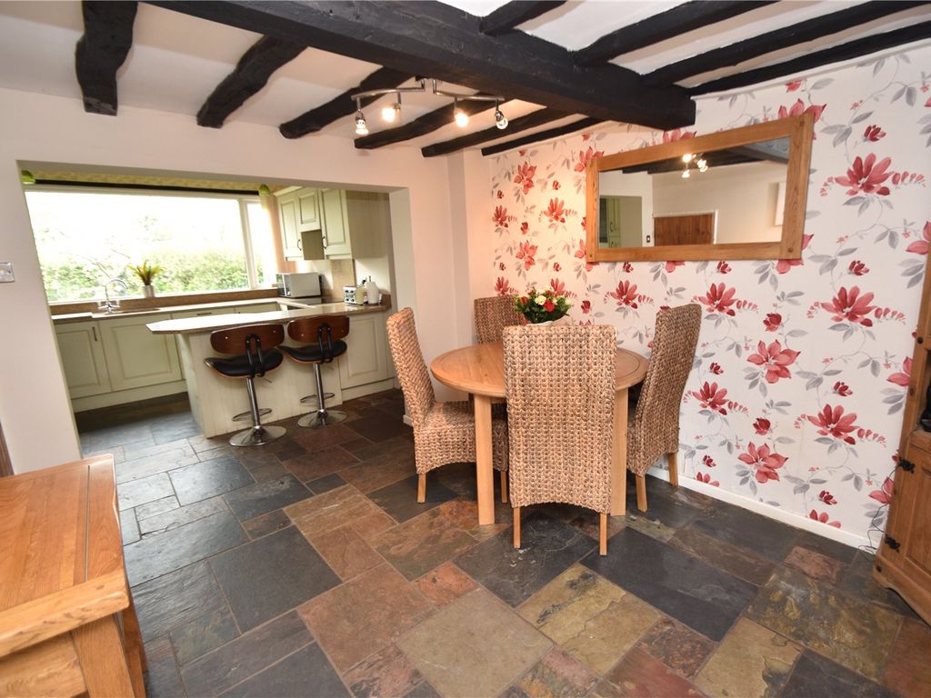 Property Details For Vine Cottage Earls Common Road Stock Green