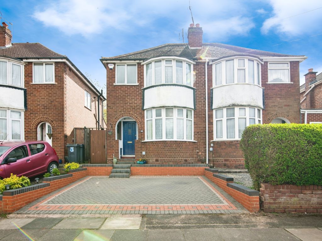 3 bed semidetached house for sale in Worlds End Lane, Birmingham, West