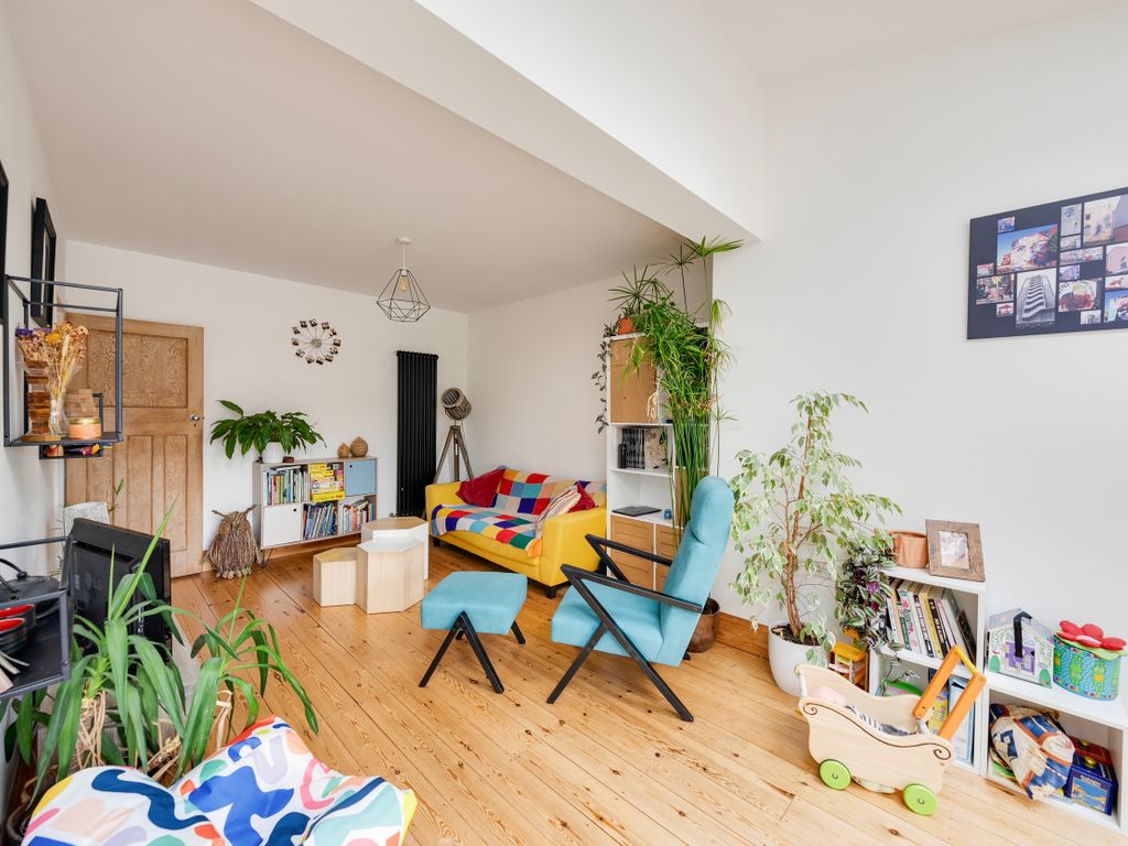 3 bed semidetached house for sale in Dormer Road, Eastville, Bristol