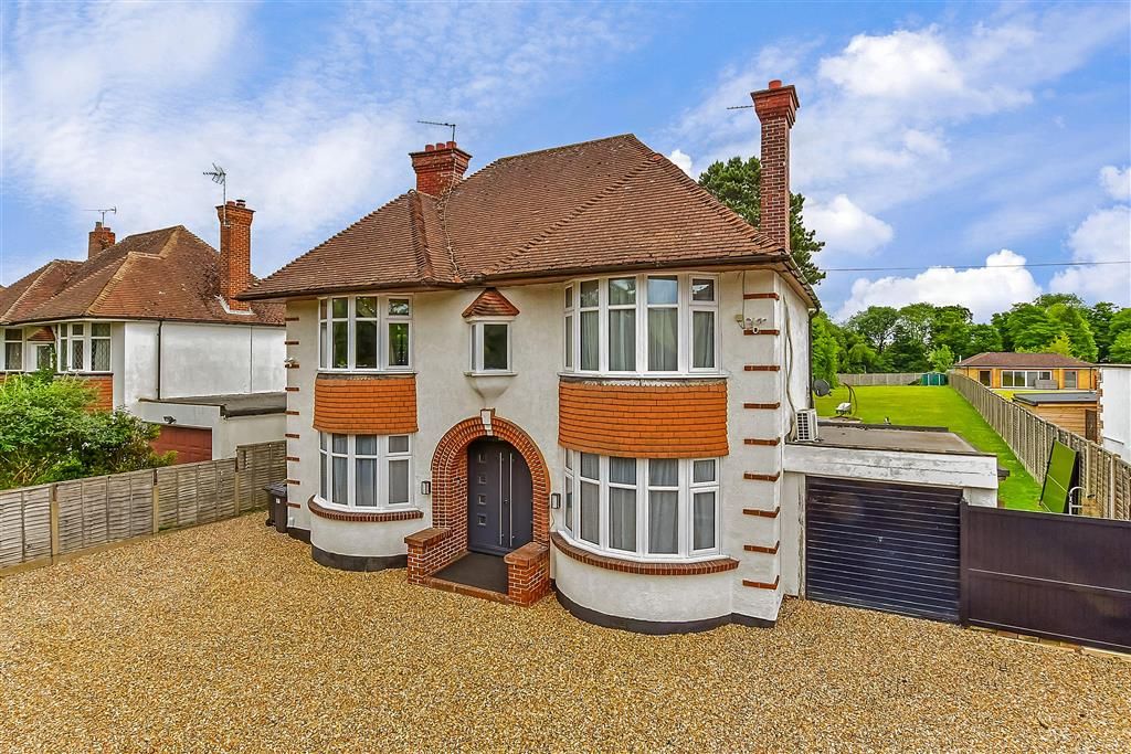 4 bed detached house for sale in Willington Street, Maidstone, Kent