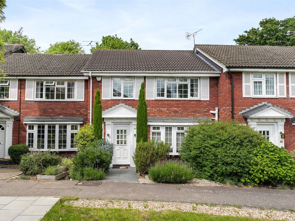 3 bed terraced house for sale in Temple Mead Close, Stanmore HA7, £