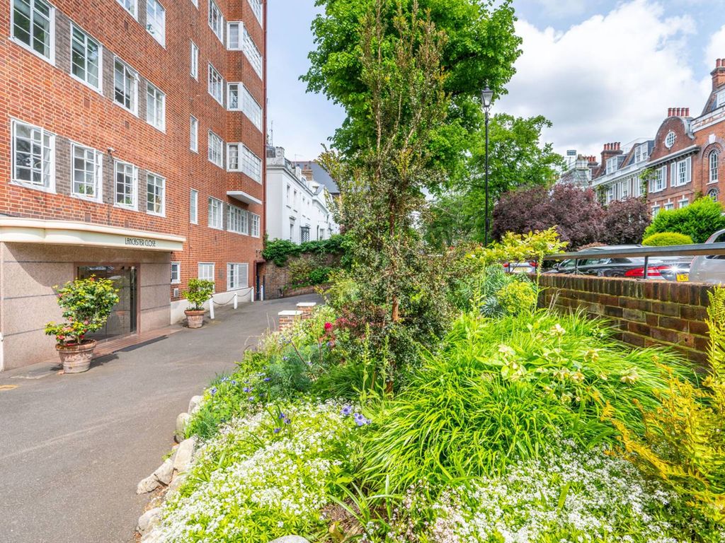 2 bed flat for sale in St Petersburgh Place, Notting Hill Gate, London