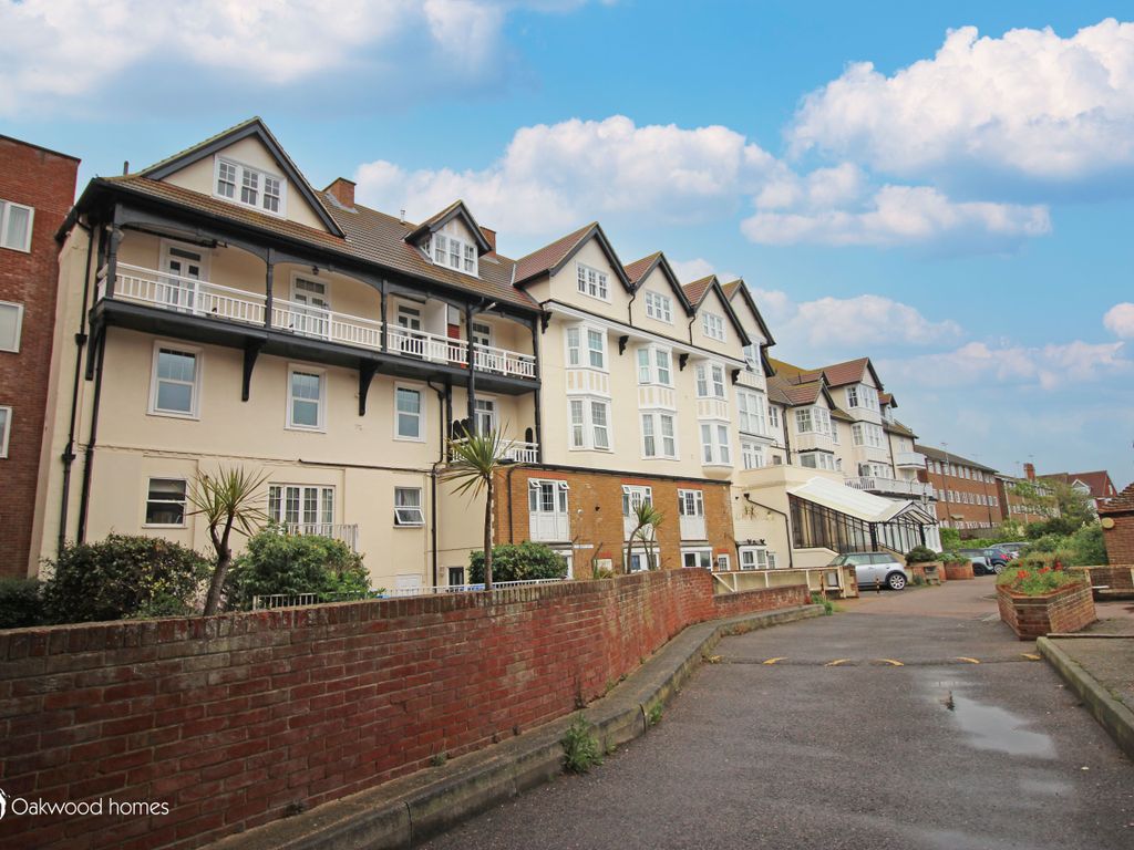 3 bed flat for sale in Beach Road, WestgateOnSea CT8 Zoopla