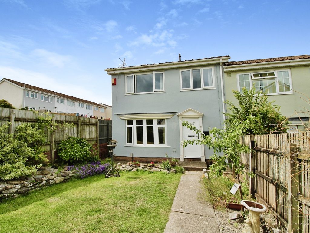 3 bed end terrace house for sale in Bryn Pinwydden, Pentwyn, Cardiff