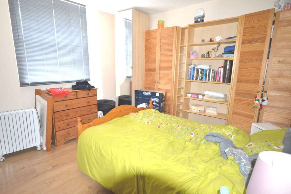 2 bed flat to rent in Romford Road, London E7, £1,699 pcm Zoopla