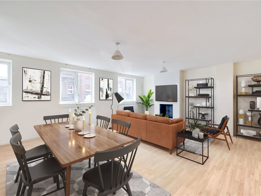 3 bed to rent in Sandilands Road, London SW6, £2,800 pcm