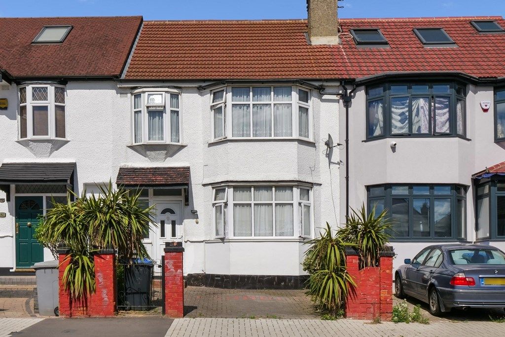 4 bed terraced house for sale in Village Way, London NW10 Zoopla