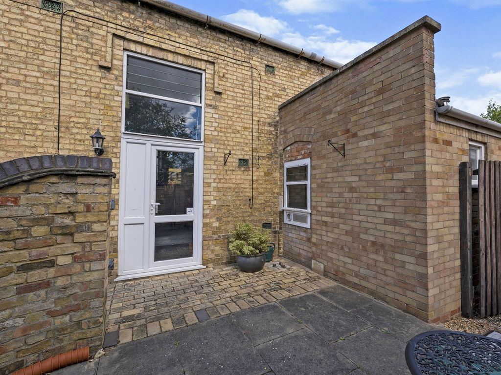 Property for sale in Chapel Street, Yaxley, Peterborough PE7 Zoopla