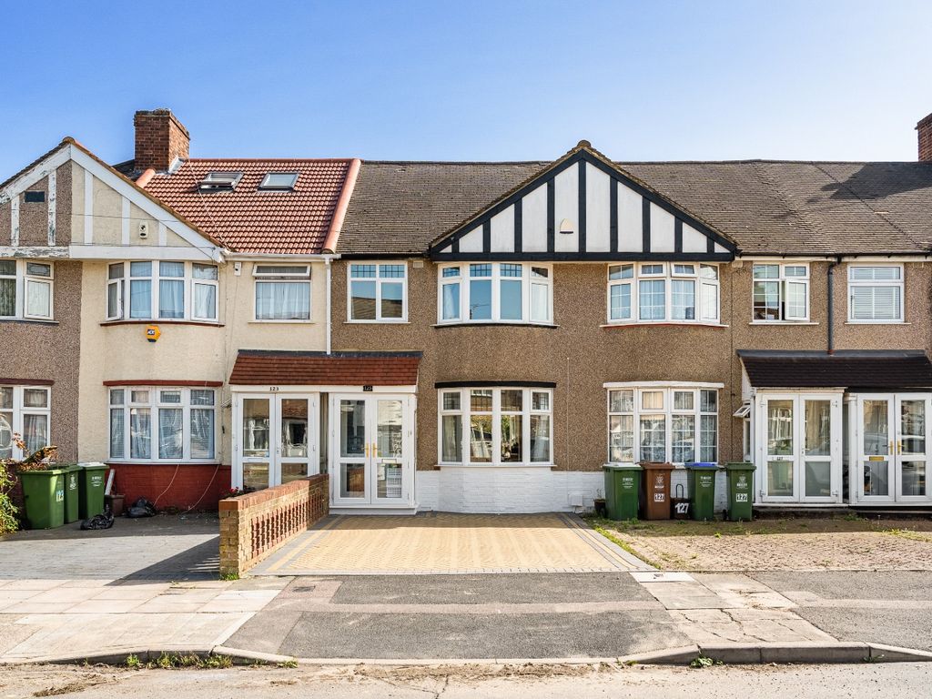 3 bed terraced house for sale in Montrose Avenue, Welling, Kent DA16, £