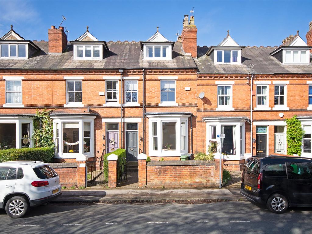 4 bed terraced house for sale in Jesson Road, Walsall WS1, £300,000