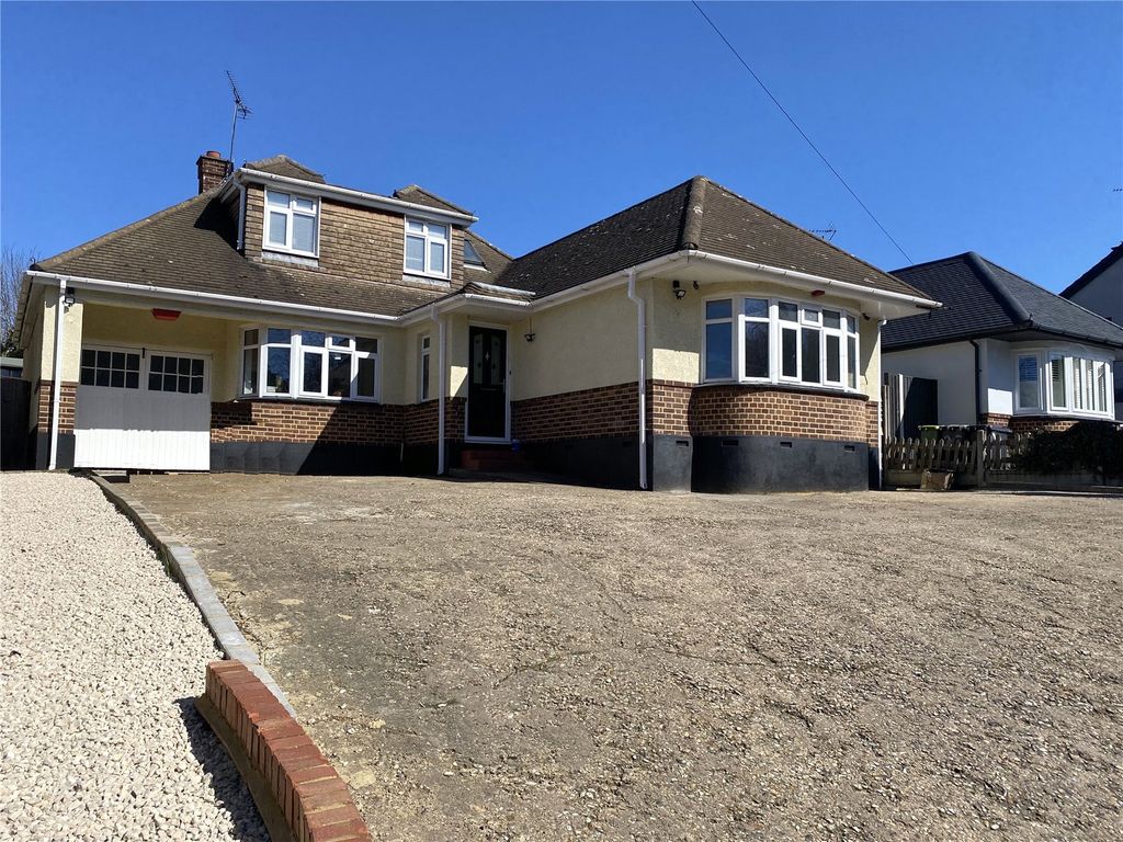 4 bed bungalow for sale in Crown Hill, Rayleigh, Essex SS6 Zoopla