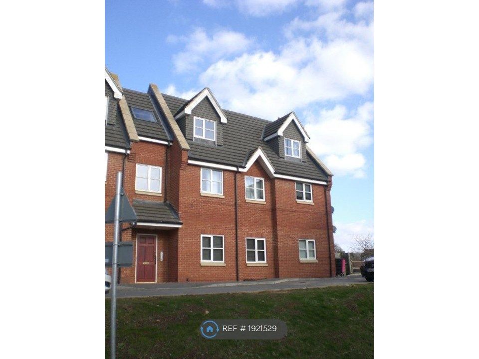 2 bed flat to rent in Wooton Court, New Bradwell, Milton Keynes MK13, £