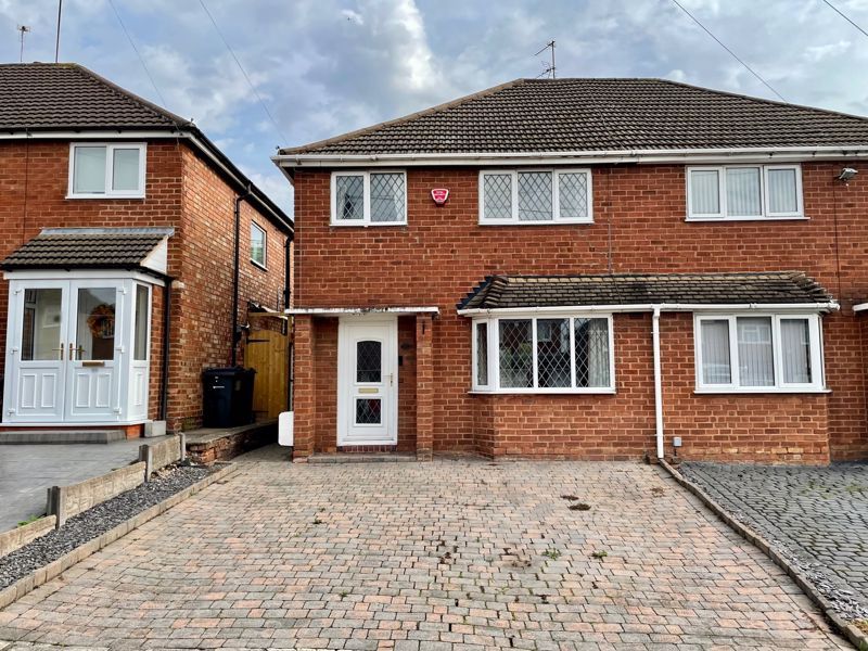 3 bed semidetached house for sale in Amblecote Avenue, Great Barr