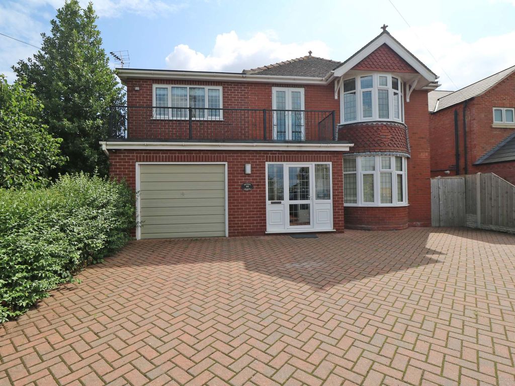 5 bed detached house for sale in Burnham Road, Epworth, Doncaster DN9
