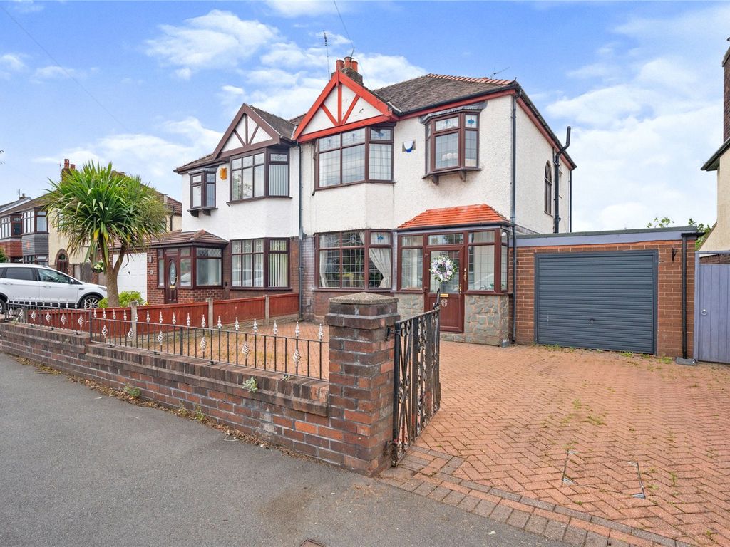 3 bed semidetached house for sale in Crawford Avenue, Widnes WA8 Zoopla