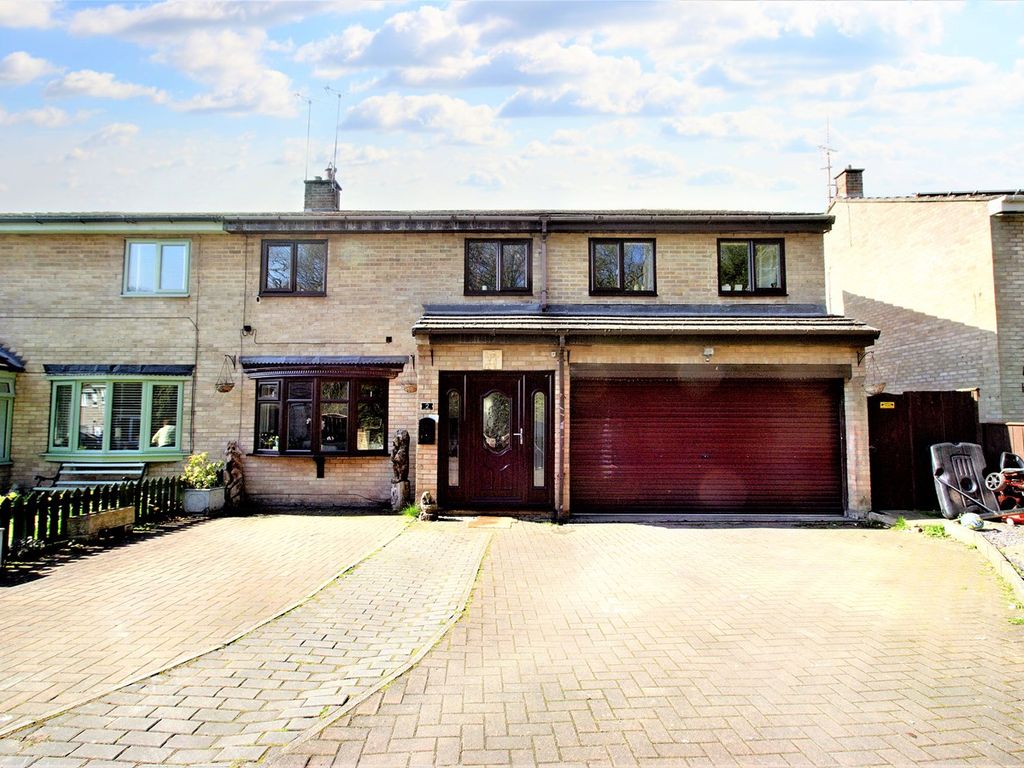 5 bed semidetached house for sale in Deneside, Howden Le Wear, Crook