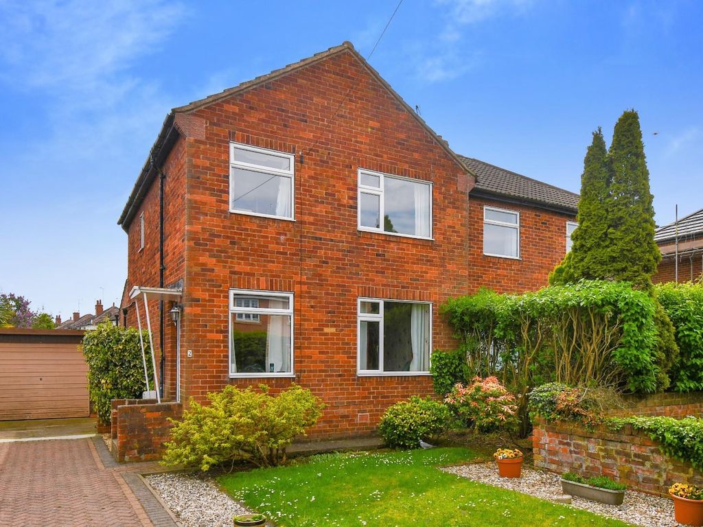 3 bed semidetached house for sale in Kingsley Drive, Harrogate HG1