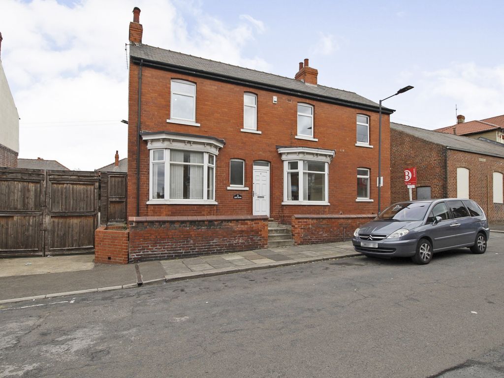 3 bed detached house for sale in Victoria Road, Doncaster DN4 Zoopla