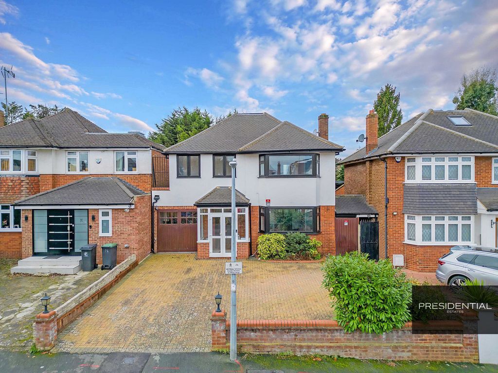 4 bed detached house for sale in Lechmere Avenue, Chigwell IG7, £