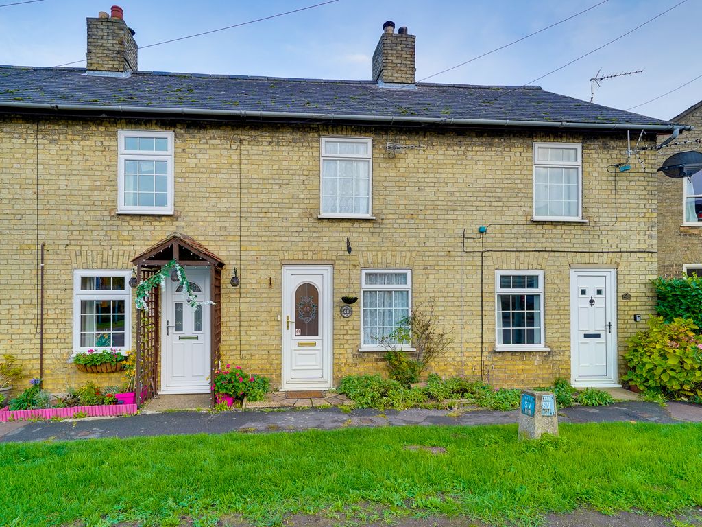 2 bed terraced house to rent in Mill Green, Warboys, Huntingdon PE28, £