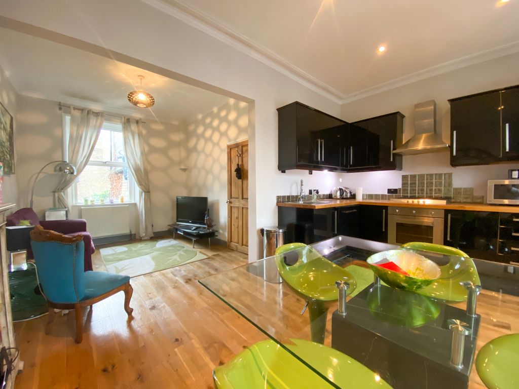 3 bed flat to rent in Grove Vale, East Dulwich SE22 Zoopla
