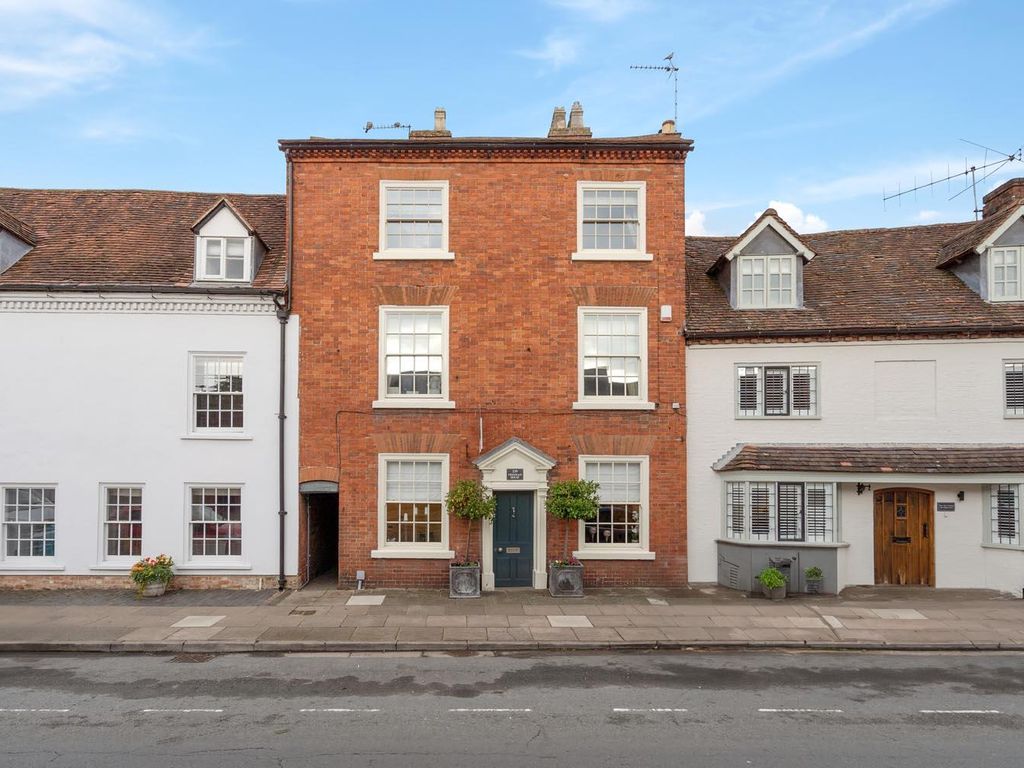 5 bed town house to rent in High Street, HenleyInArden B95, £3,000