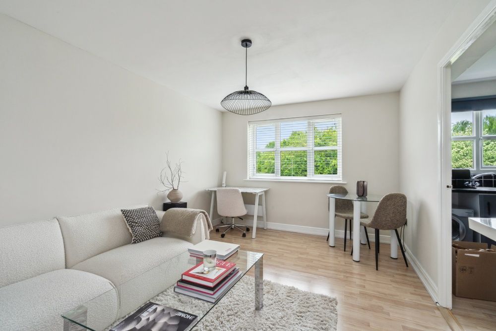 1 bed flat to rent in Prestatyn Close, Old Town, Stevenage SG1 Zoopla