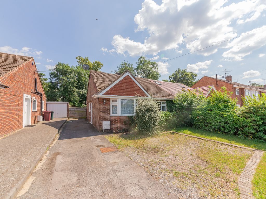 2 bed bungalow for sale in Winton Road, Reading, Berkshire RG2 Zoopla