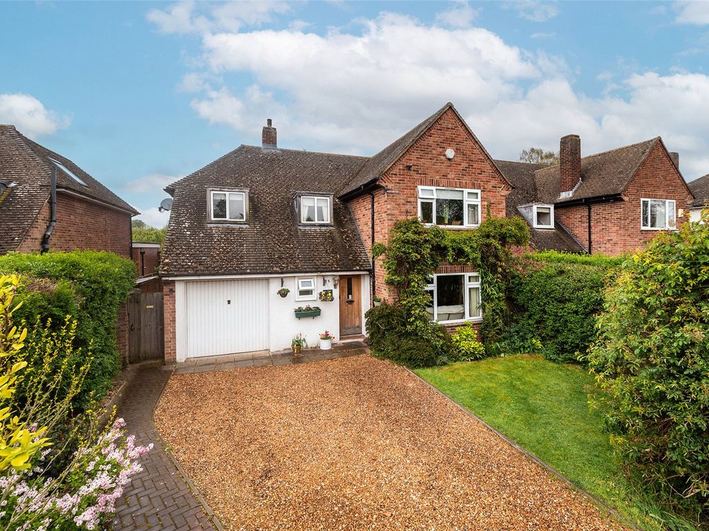 4 bed detached house for sale in Haverhill Road, Stapleford, Cambridge