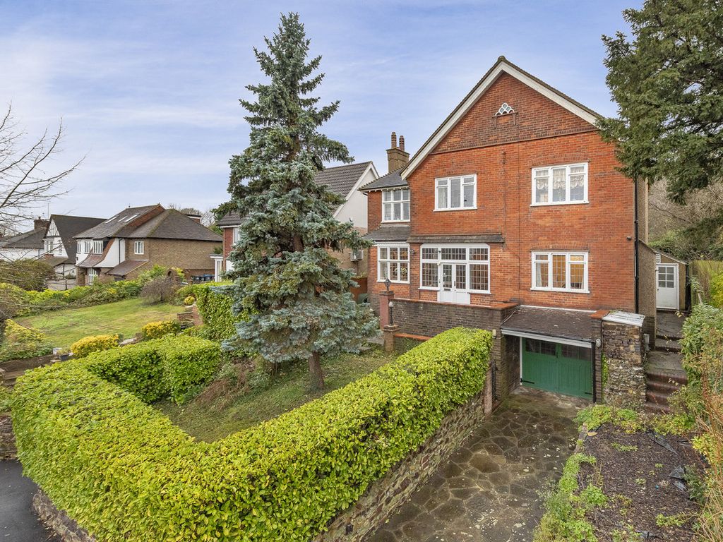 5 bed detached house for sale in Woodcrest Road, Purley CR8, £900,000