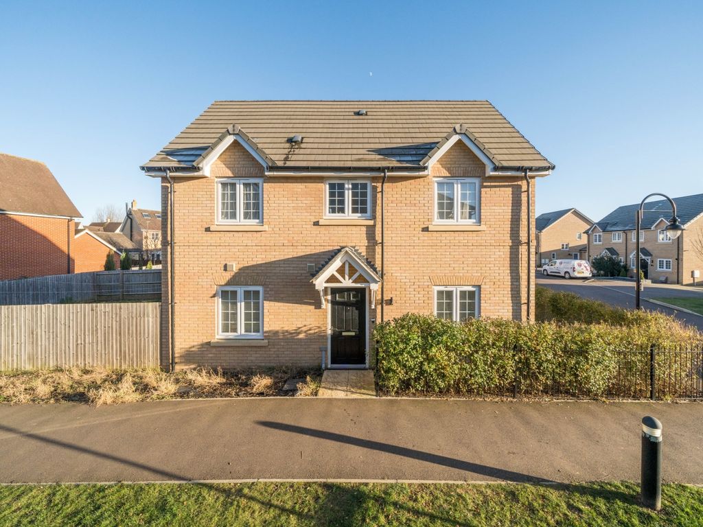 3 bed terraced house for sale in Woodfield Road, Highfields Caldecote