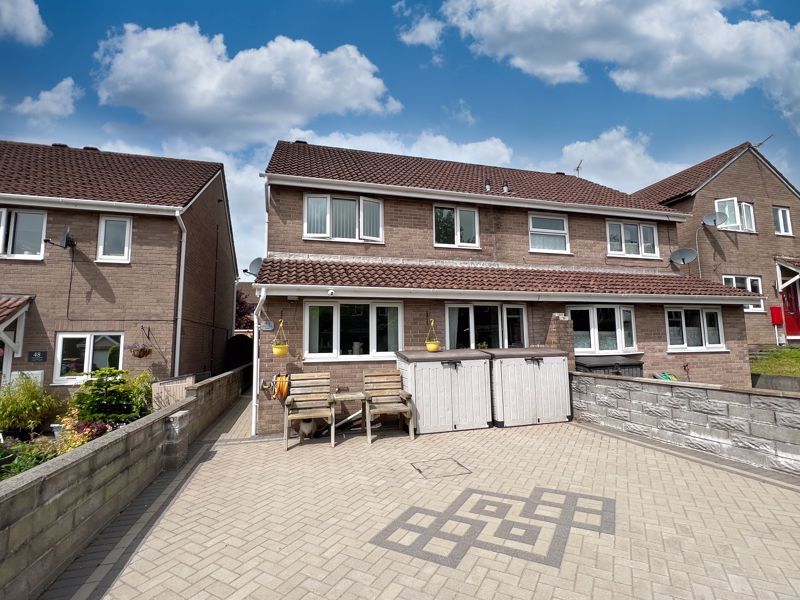 3 bed semidetached house for sale in Heol Castell Coety, Bridgend CF31