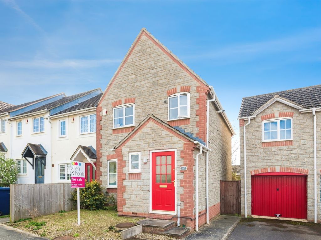 3 bed end terrace house for sale in Spruce Gardens, Oxford OX4, £