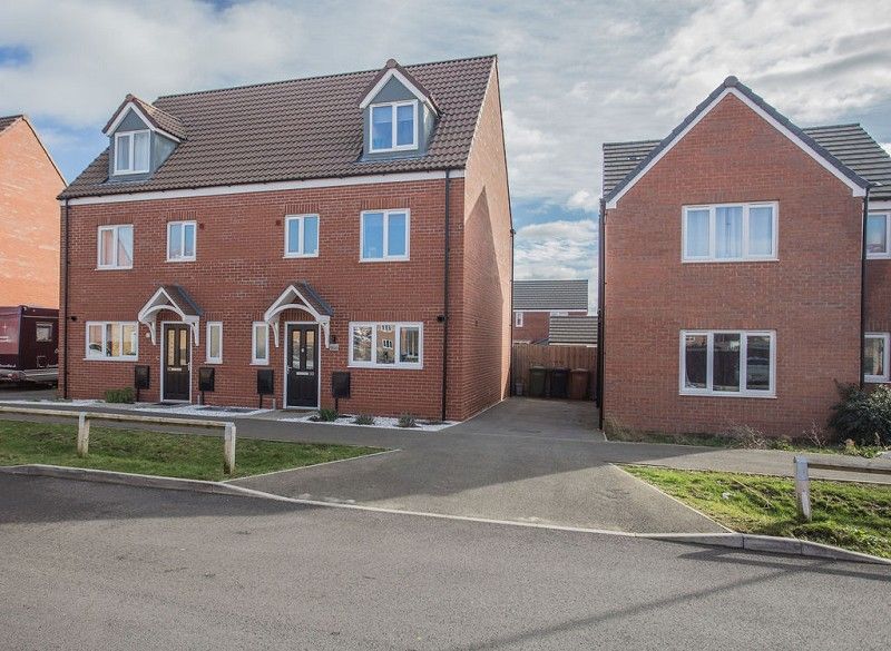 4 bed semidetached house for sale in Bellona Drive, Peterborough PE2