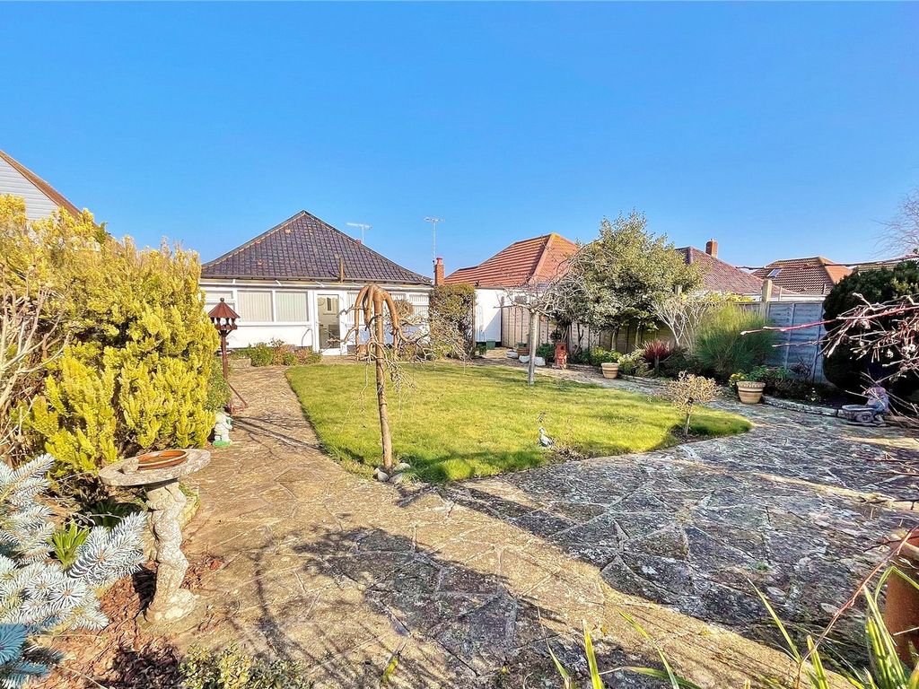 3 bed bungalow for sale in Wadhurst Drive, GoringBySea, Worthing