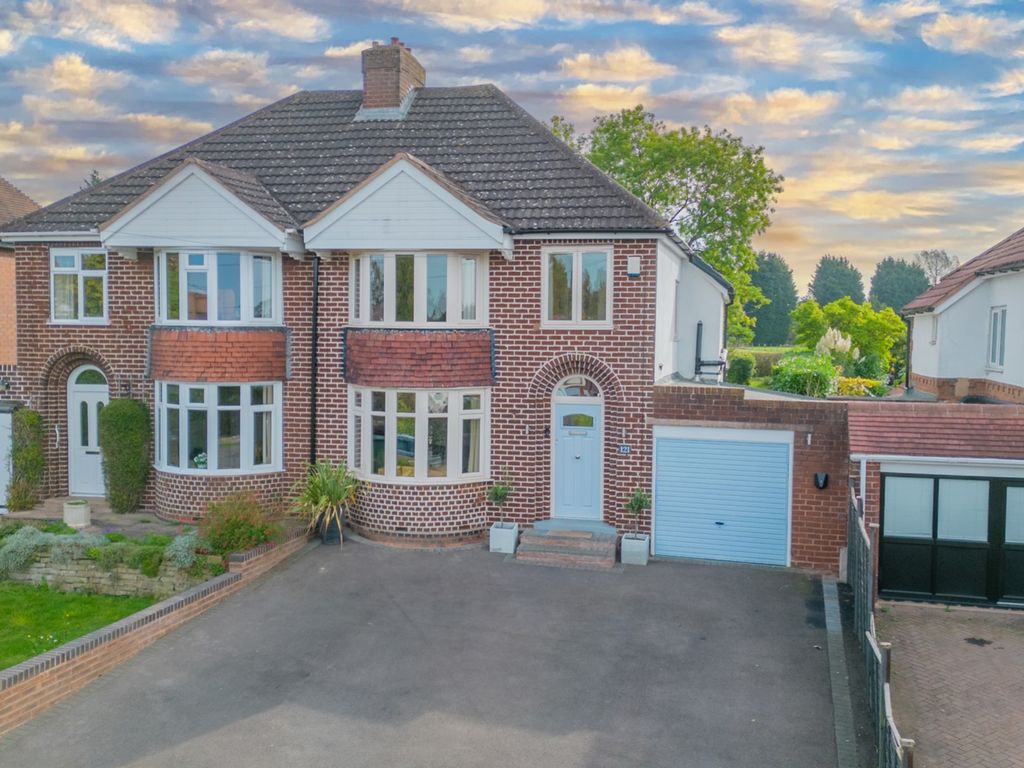 3 bed semidetached house for sale in Skip Lane, Walsall, West Midlands