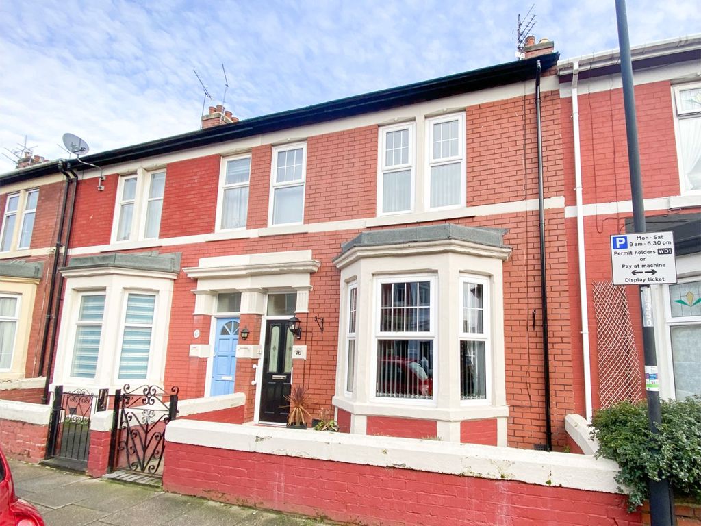 4 bed terraced house for sale in Laburnum Avenue, Wallsend NE28 Zoopla